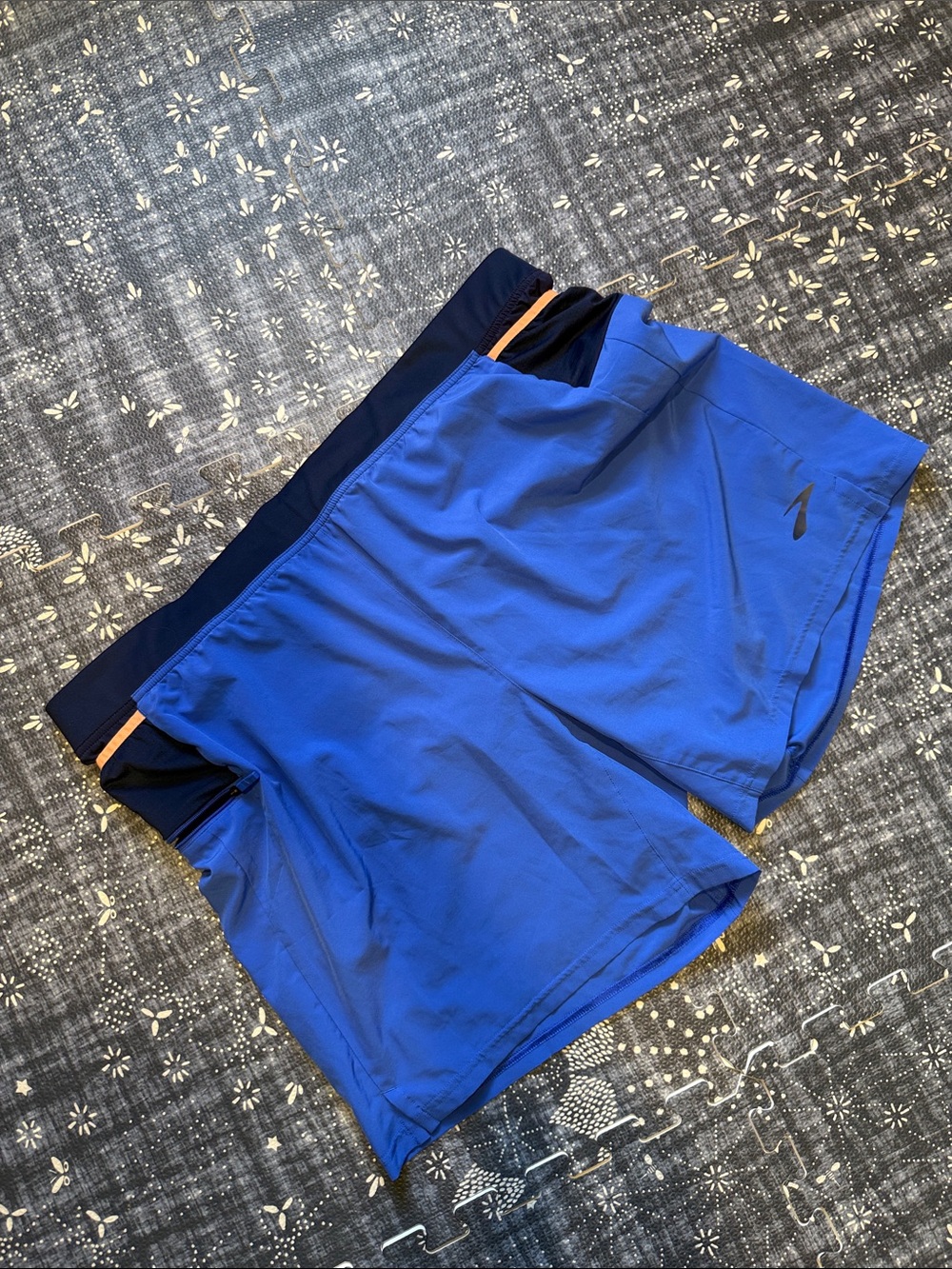 Brooks XXL Royal Blue Athletic Running Shorts with Navy Waistband